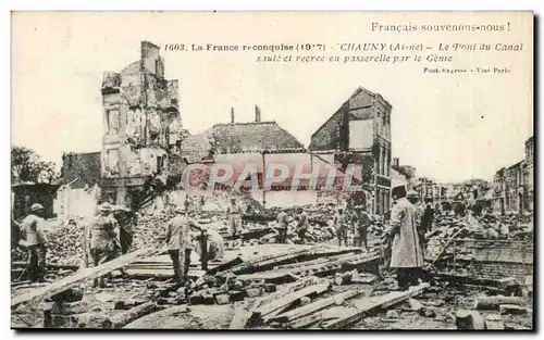 Cartes postales Chauny Le pont du canal saule et recree en passerelle par le genie