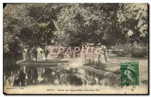 Vichy Ansichtskarte AK Bassin des cygnes dans e nouveau parc (enfants)