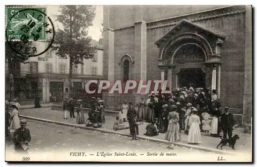 Vichy Cartes postales L&#39eglise Saint Louis Sortie de messe