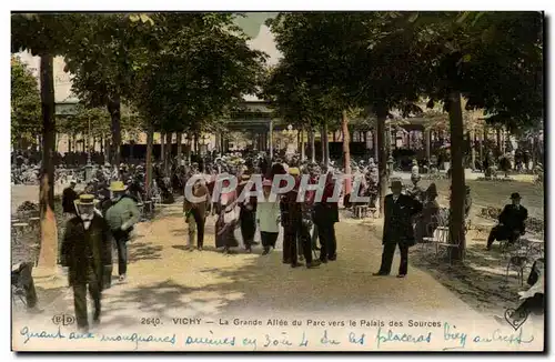 Vichy Ansichtskarte AK La grande allee du parc vers le palais des sources