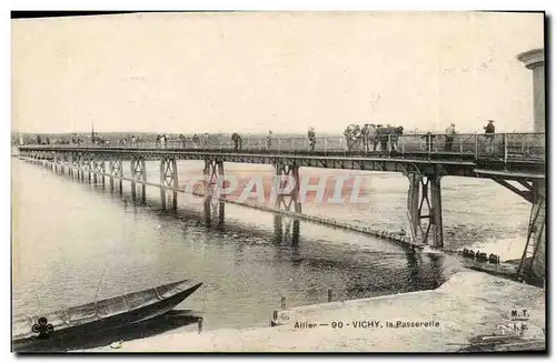 Vichy Cartes postales La passerelle (pecheurs)