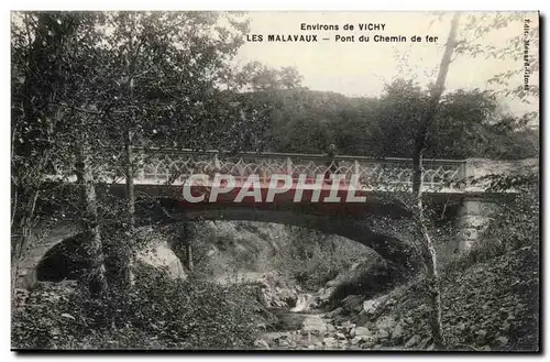 Environs de Vichy Ansichtskarte AK Les Malavaux pont du chemin de fer