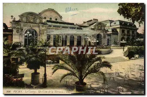 Vichy Cartes postales Le casinon Un coin de la terrasse