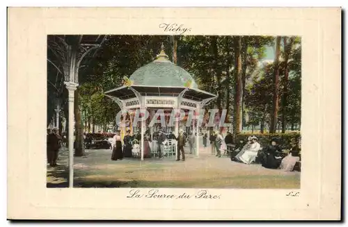 Vichy Cartes postales La source du parc