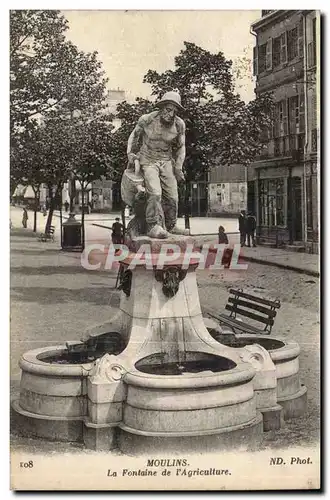 Moulins Cartes postales La fontaine de l&#39agriculture