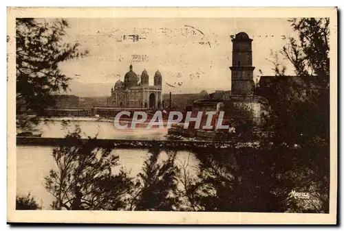 Marseille Cartes postales La cathedrale et le fort Saint Jean vus du phare