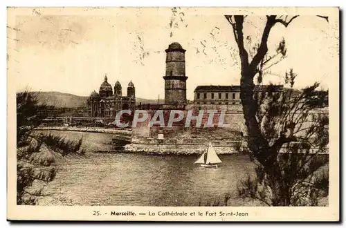 Marseille Cartes postales La cathedrale et le fort Saint Jean