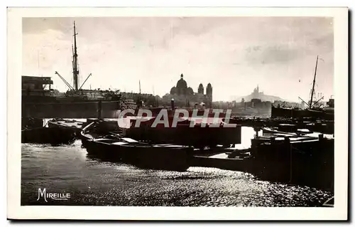 Marseille - Un Coin de la Porte de la Cathedrale - Cartes postales