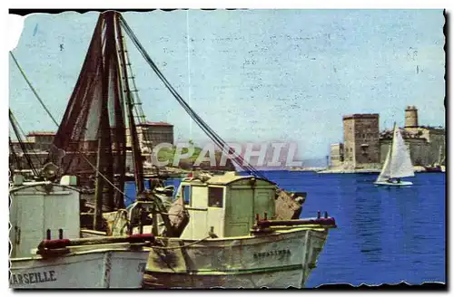 Marseille - Chalutiers a l&#39amarre dans le Vieux Port - Cartes postales