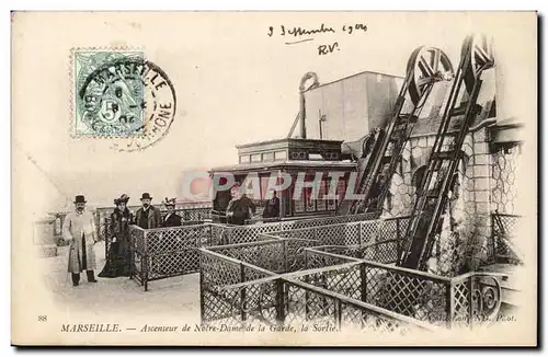 Marseille - Ascenseur de Notre Dame de la Garde - la sortie - Cartes postales