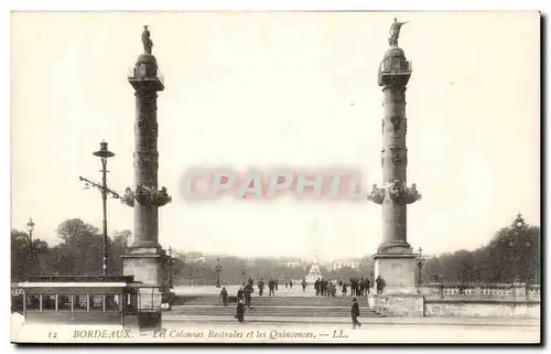 Bordeaux - Les Colonnes Rostrales et les Quinconces - Cartes postales