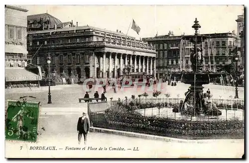 Bordeaux - Fontaine et Place de la Comedie - Cartes postales