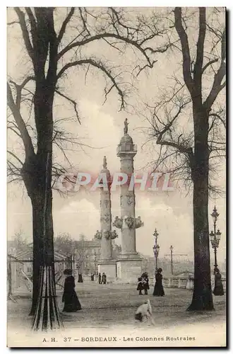 Bordeaux - Les Colonnes Rostrales - Cartes postales