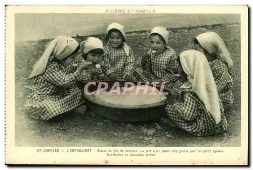 Algerie et Kabylie Cartes postales St Charles l rophelinat autour du plat de couscous enfants