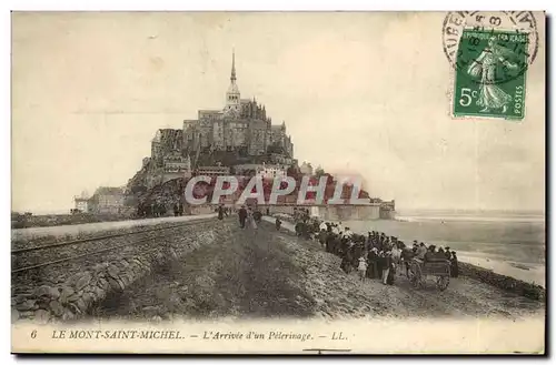 Mont saint Michel Cartes postales L arrivee d un pelerinage