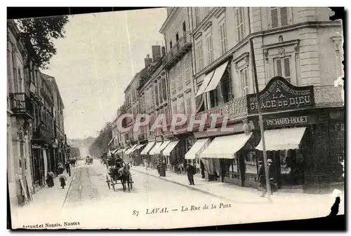 Cartes postales Laval La rue de la paix