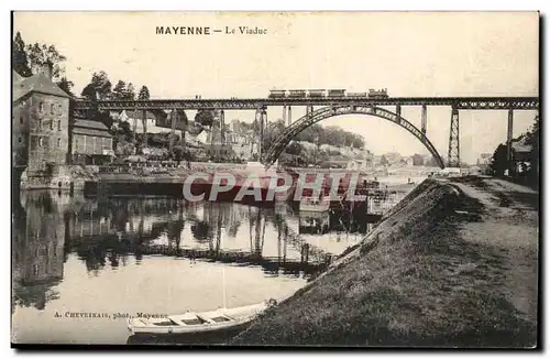 Cartes postales Mayenne le viaduc Train
