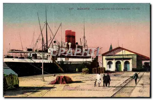 tunisie Tunisia Bizerte Ansichtskarte AK L&#39arrivee du courrier (bateau boat ship)