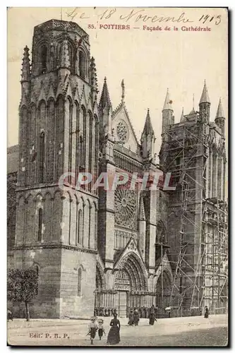 Poitiers Cartes postales Facade de la cathedrale