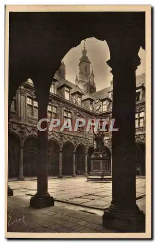 Lille - Interieur de la vieille Bourse - Cartes postales