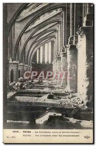 Reims Cartes postales Guerre de 1914 la cathedrale apres la bombardement