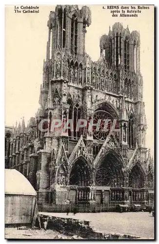 Reims Ansichtskarte AK Dans les ruines apres la retraite des allemands