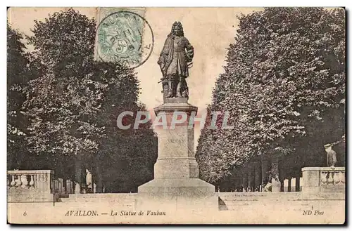 Avallon Cartes postales La statue de Vauban