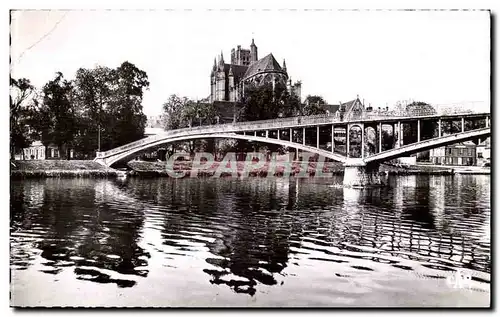 Auxerre Ansichtskarte AK La passerelle et la cathedrale