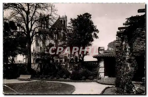 Mantes sur Seine Cartes postales Le nouveau square