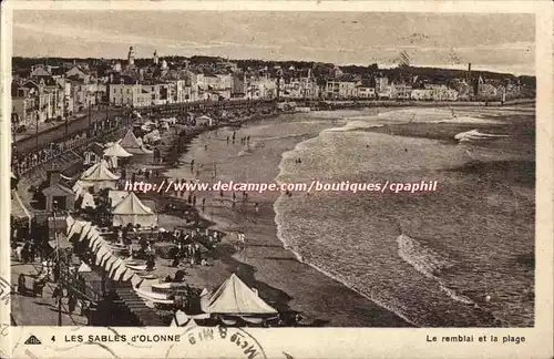SAbles d'olonne Cartes postales Le remblai et la plage