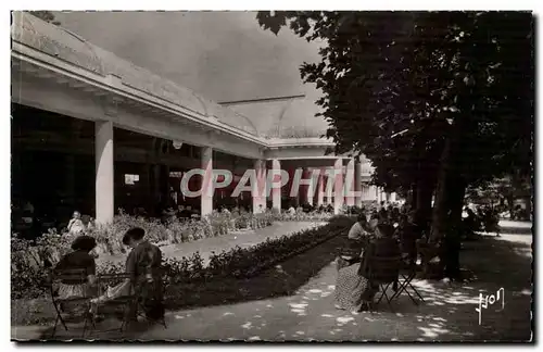 Vittel Cartes postales Le parc et les galeries promenades de l'etablissement thermal