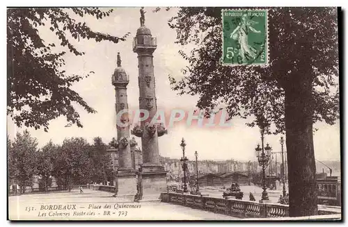 Bordeaux Ansichtskarte AK Place des Quinconces Les colonnes rostrales