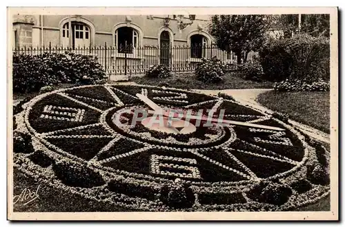 Le Mans - L&#39Horloge Fleurie Cartes postales