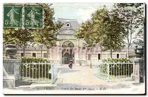 Cartes postales Vichy Entree des bains de 2eme classe