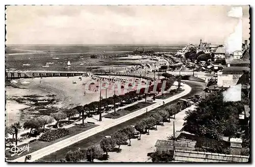 Arcachon Cartes postales Vue generale de la plage et du boulevard Promenade