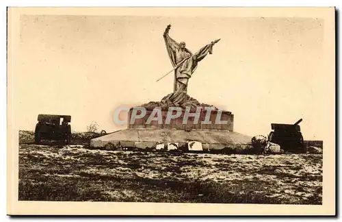 Plateau du Mort Homme Ansichtskarte AK Monument aux morts de la 69eme division inaugure le 24 septembre 1922 Doua