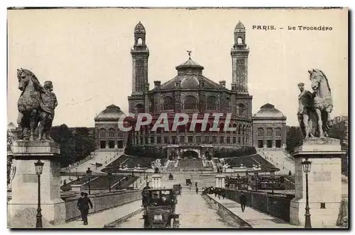 Paris Ansichtskarte AK Le Trocadero construit en 1878 sur l&#39emplacement d&#39anciennes carrieres