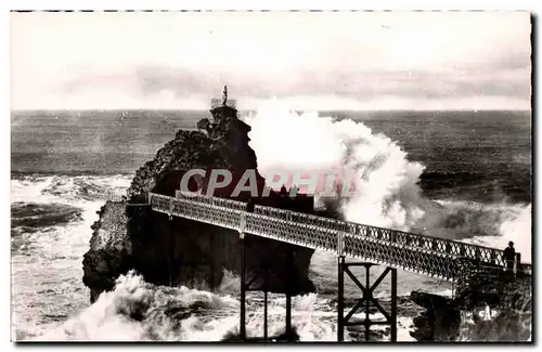 Biarritz Ansichtskarte AK La tempete au rocher de la vierge