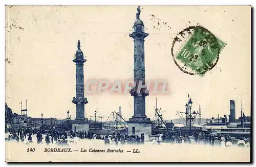 Cartes postales Bordeaux Les colonnes rostrales