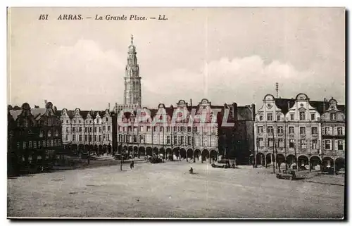 Arras Cartes postales La grand place