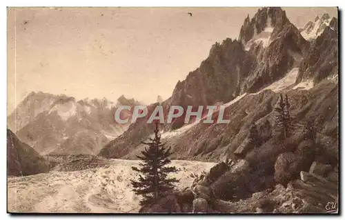 Chamonix Ansichtskarte AK La mer de glace les aiguilles de Cahrmoz et les grandes Jorasses