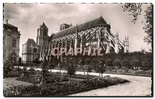Bourges Cartes postales La cathedrale Vue du jardin de l'archeveche