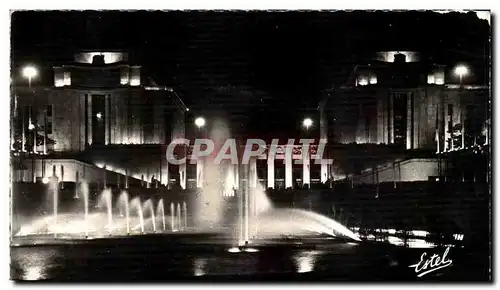 Paris la nuit Cartes postales moderne Le palais de Chaillot et ses fontaines