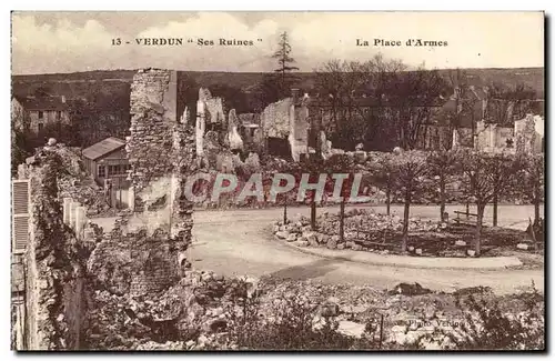 Verdun - Ses Ruines - La Place d&#39Armes - Ansichtskarte AK