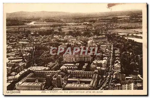 Vichy Cartes postales Vue panoramique prise en avion