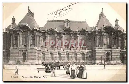 Lille Cartes postales Palais des Beaux Arts (animee costumes)