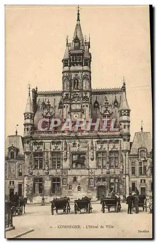 Compiegne - Place de L&#39 Hotel de Ville - Cartes postales