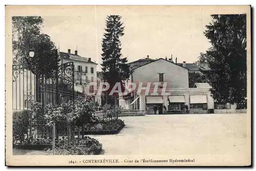 Contrexeville - Cour de L&#39Etablissement Hydromineral - Cartes postales