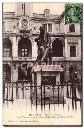 Austriche - Austria - Vienne Statue de Ponsard - Poete Viennois et Academicien 1814 1865 et Hotel de