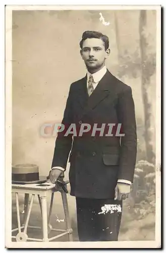 Carte photo jeune homme